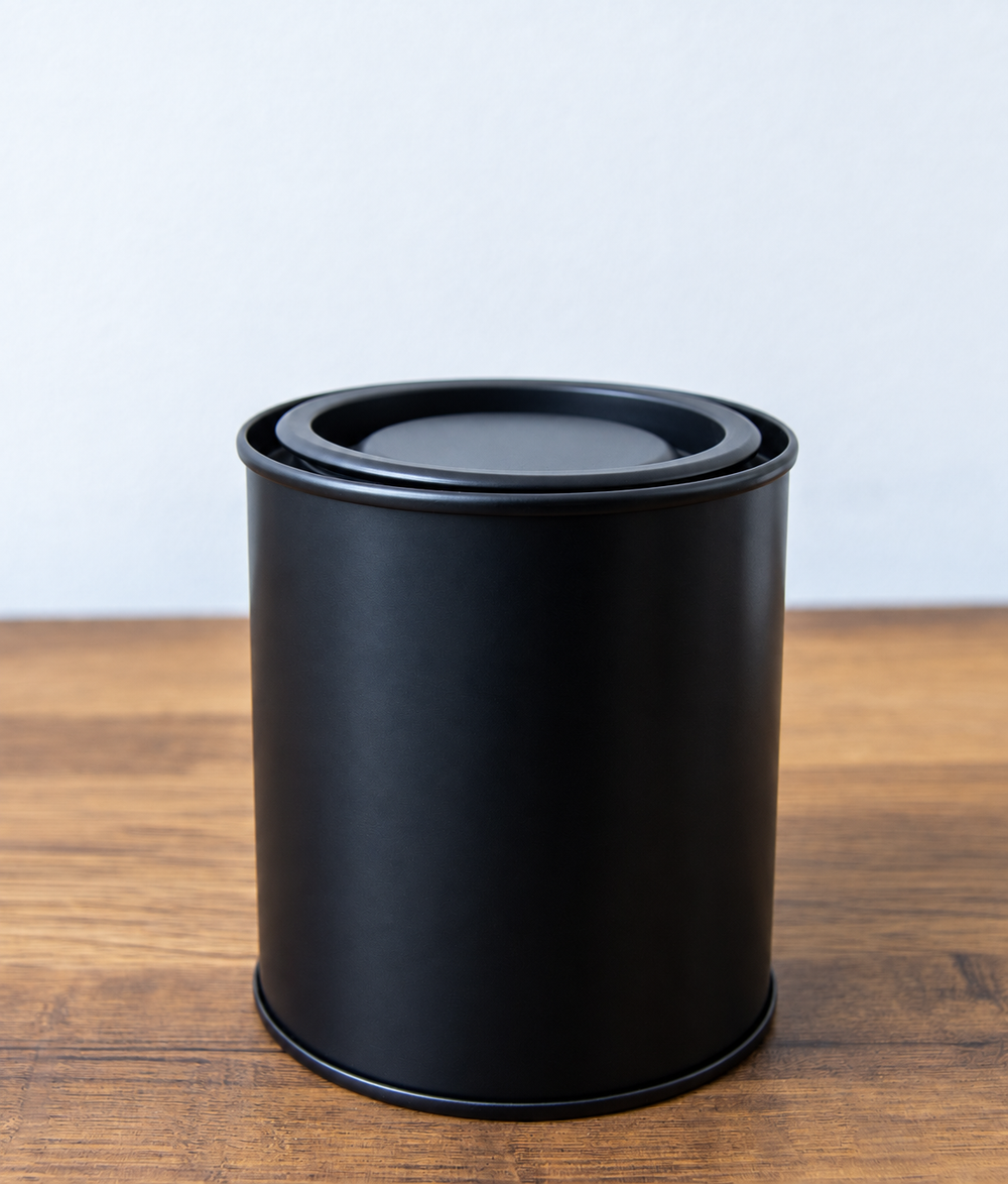 180g white label paint candle tin in matte black