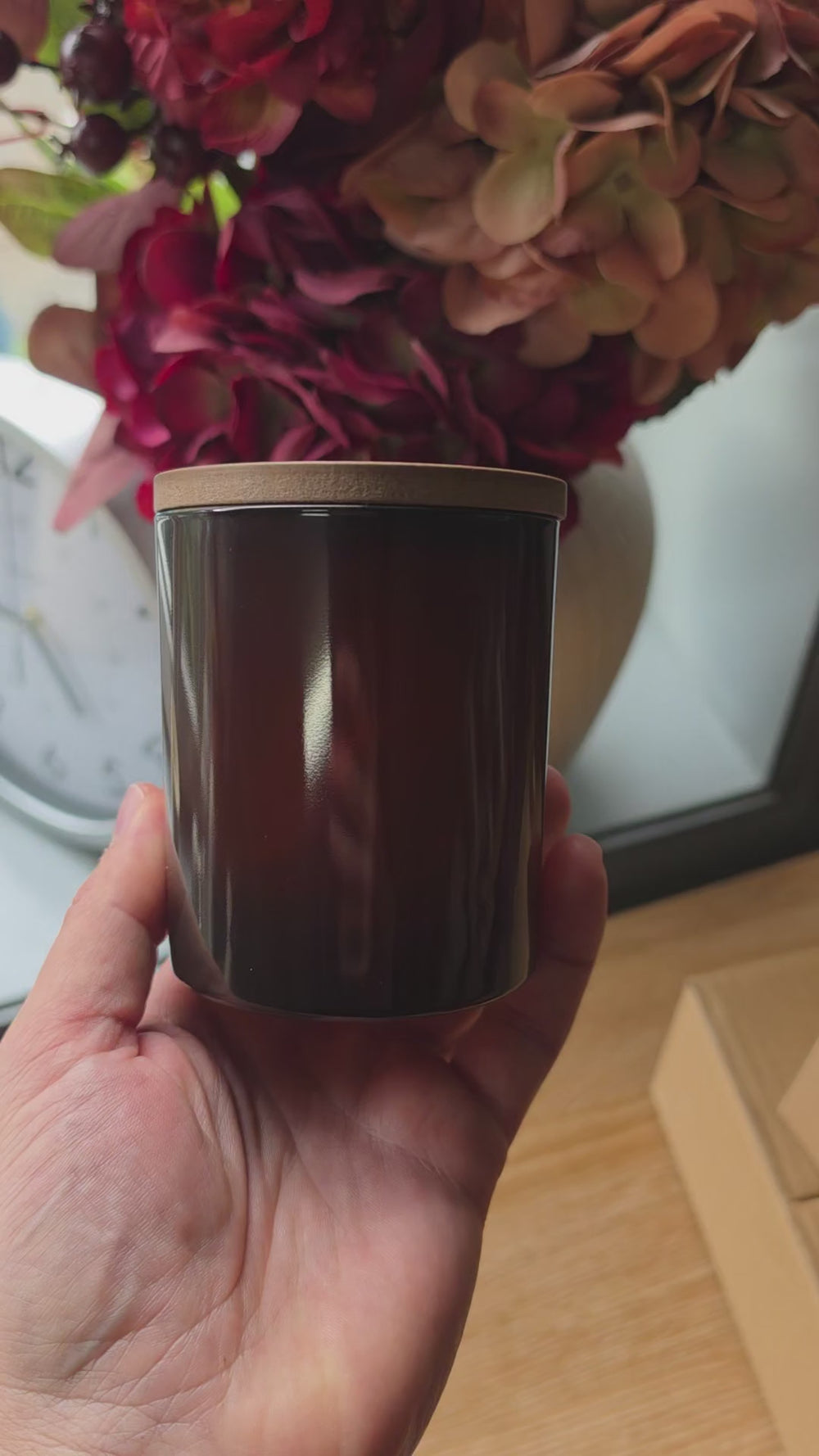 30cl amber candle jar with custom engraved wooden lid